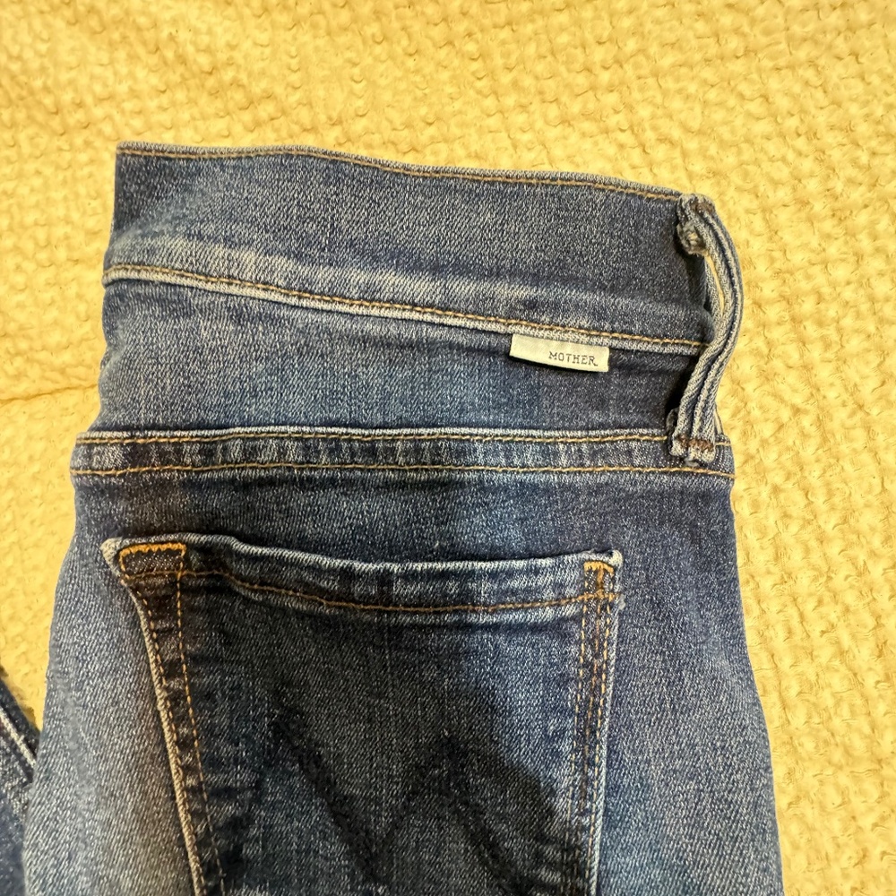 Mother jeans size 25 the rascal frayed ankle slim jeans size 0